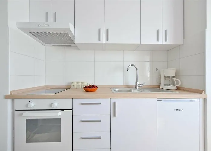 Ivkovic Apartman Zára